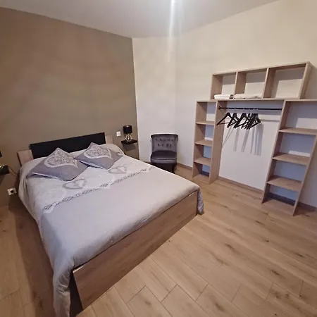 Проживание в семье Rousseau Loison